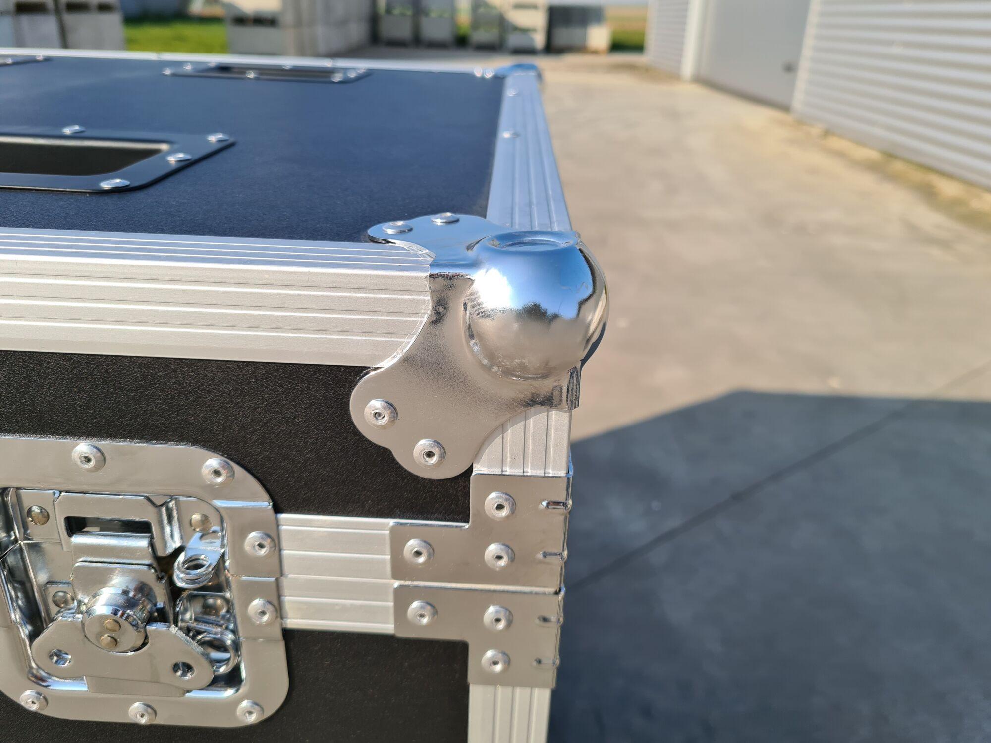 flightcase corner top