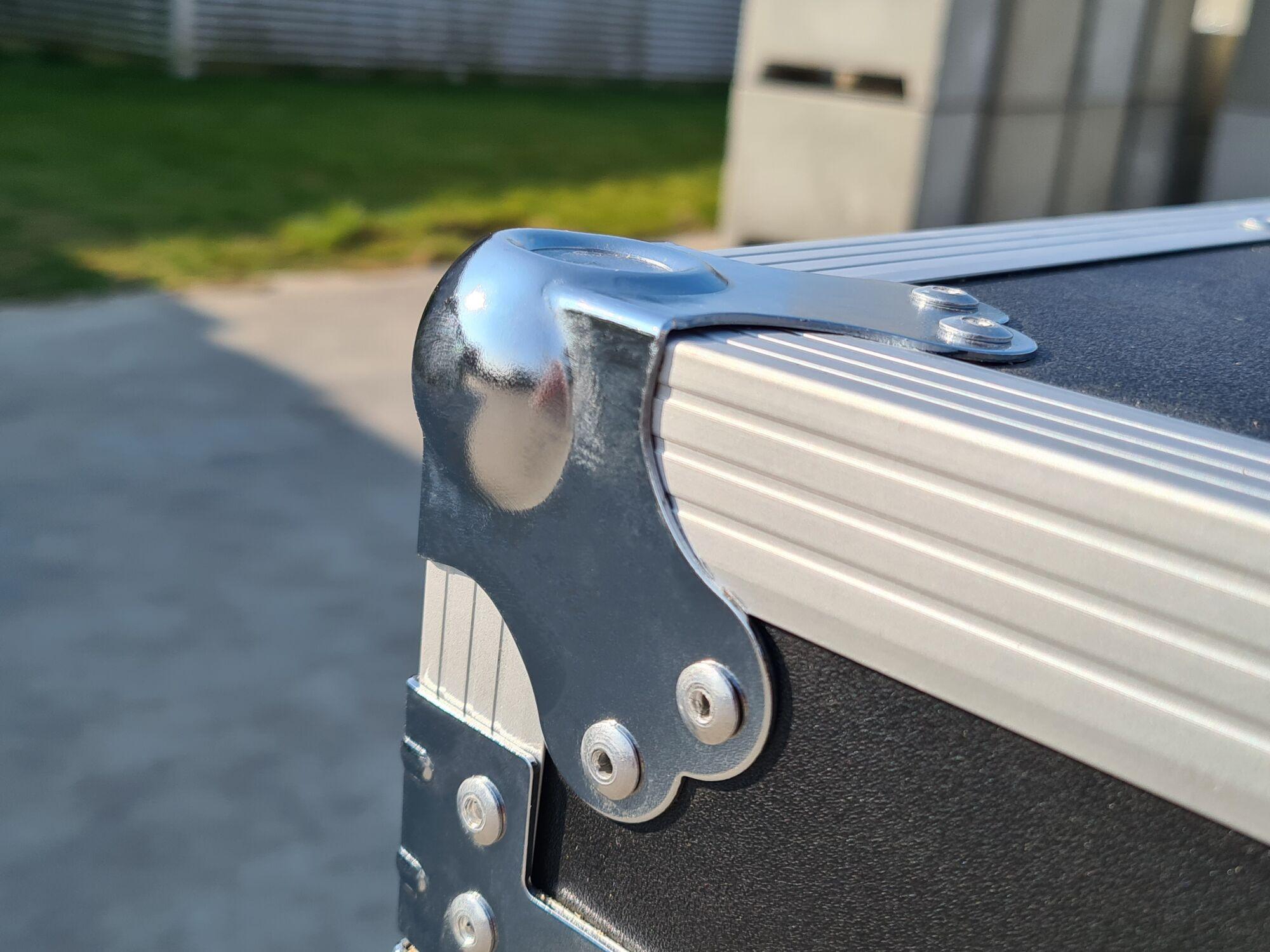 flightcase corner top
