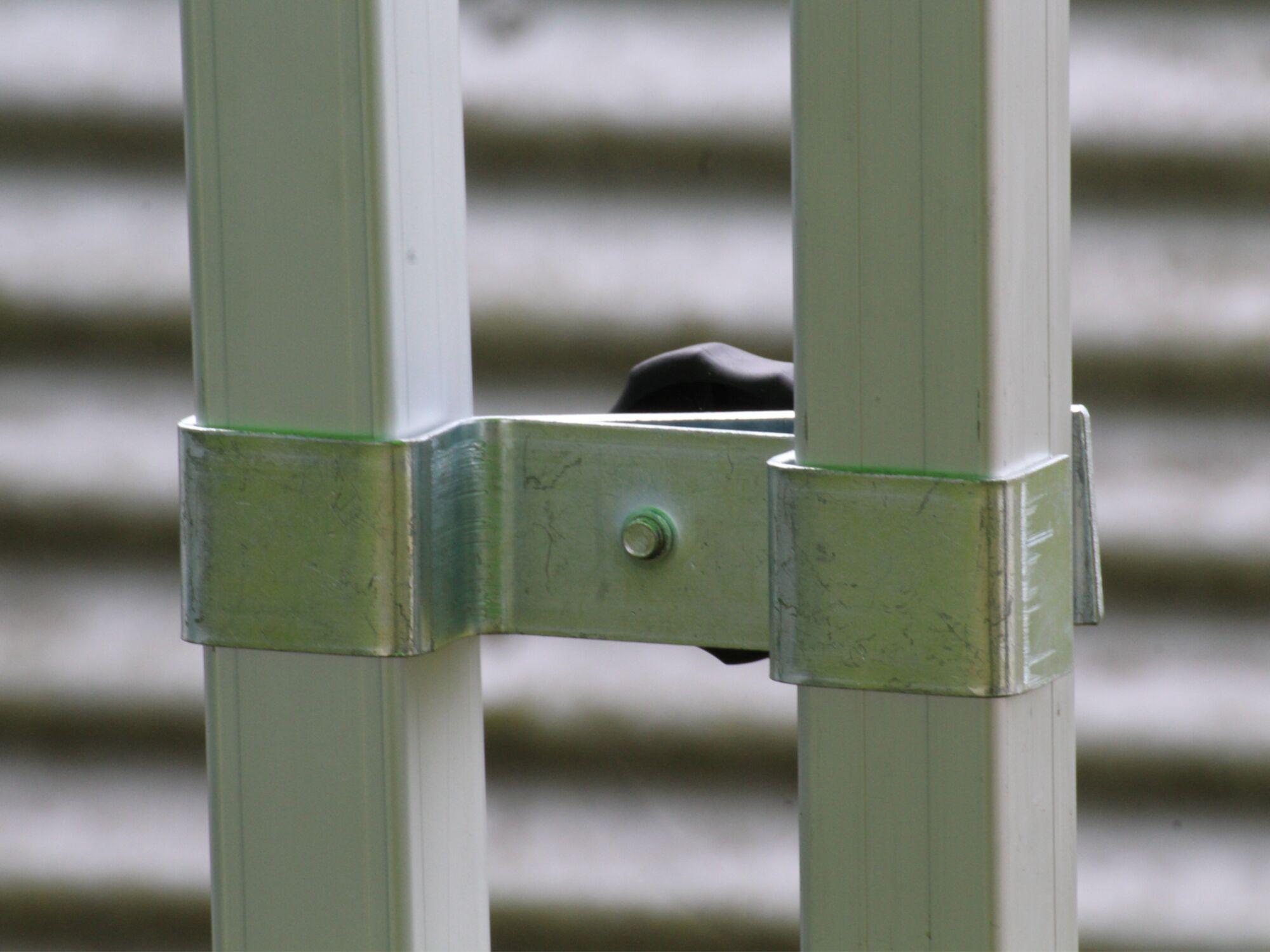 Raccord entre deux structures aluminum tonnelle pliante