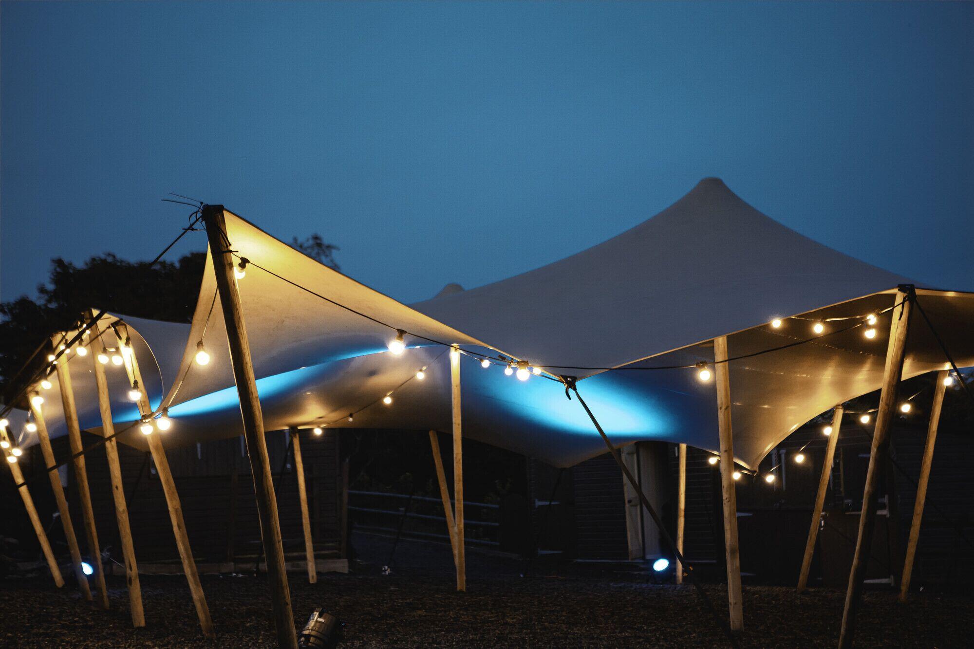 Triflexx stretch tent canvas (560 g/m²) with clamps - 10 x 17 m Black/Black