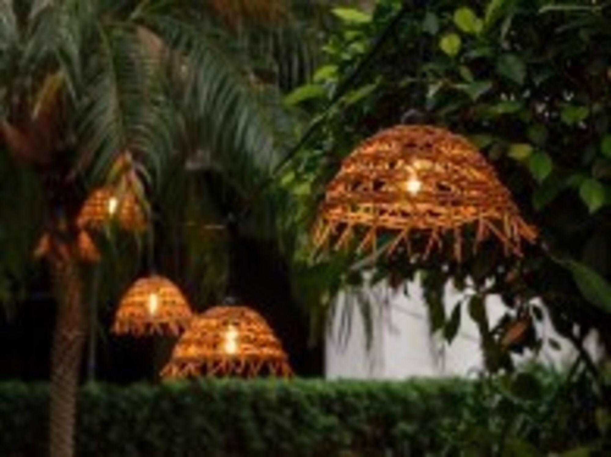 Føro Boho lichtsnoer - set van 10 m met 10 led-lampen en 10 gevlochten lampenkapjes - warm wit