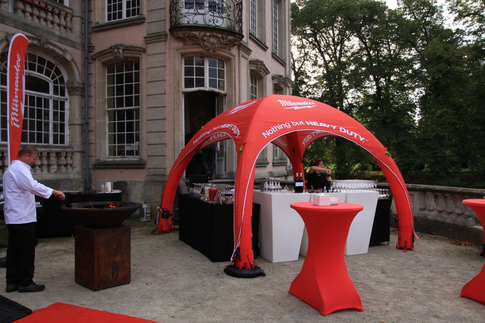 Tente gonflable Globe - 4x4m Structure noir - Toit imprimé