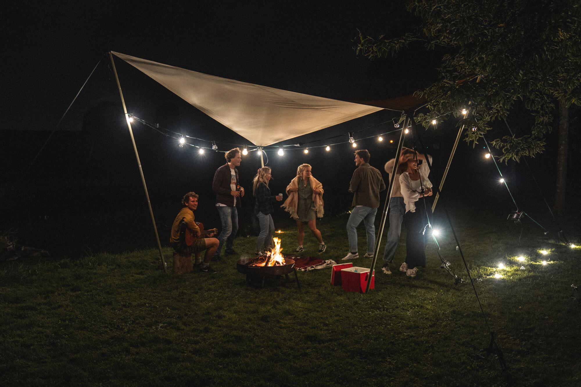 easyflexx stretch tent lifestyle party