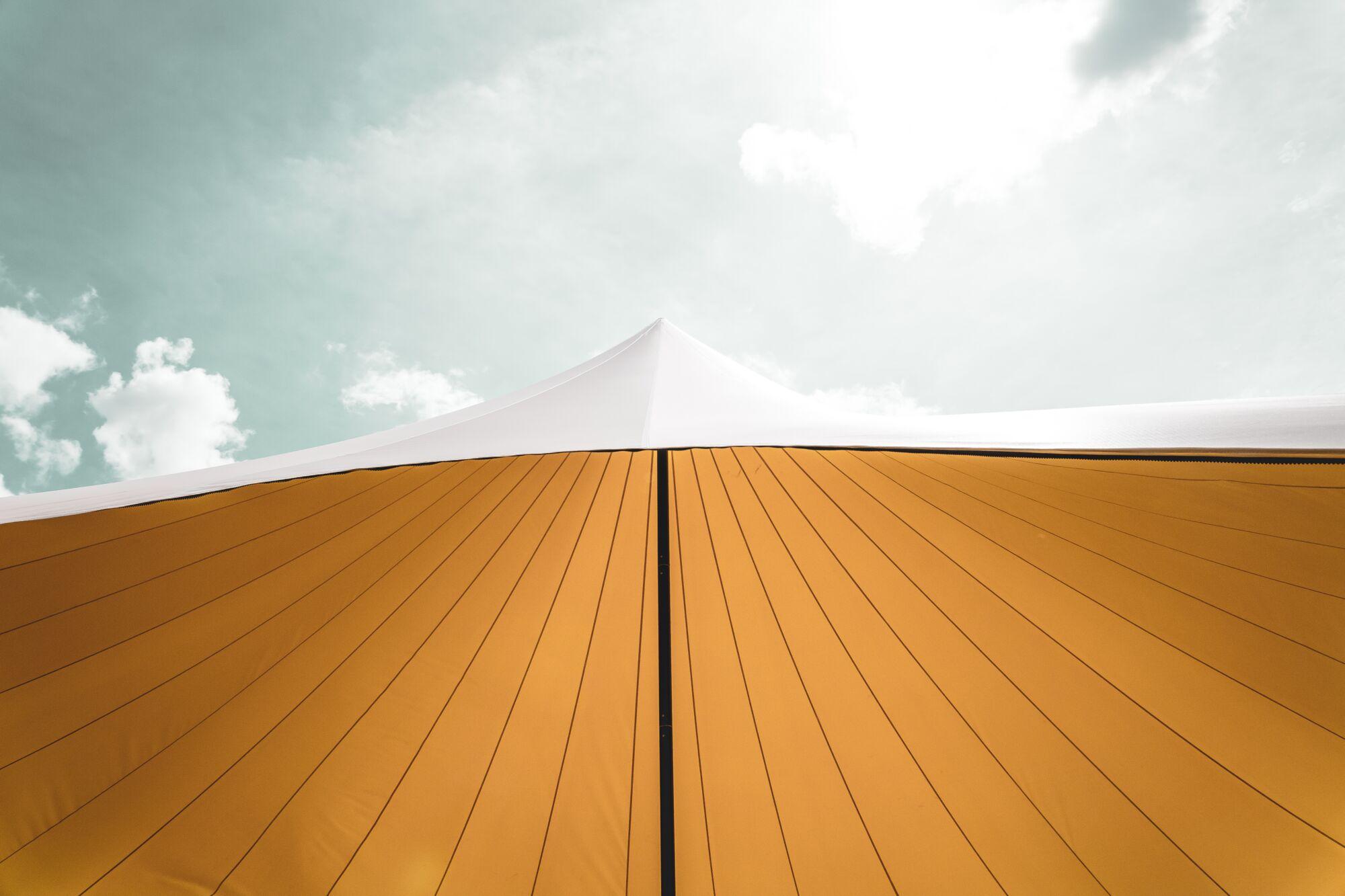 Star tent Stellar 9 textured - set 18 m - PVC - Roof sand - Frame anodised